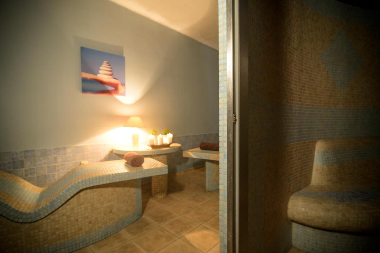 ביטוב Centrum Ulan Spa מראה חיצוני תמונה